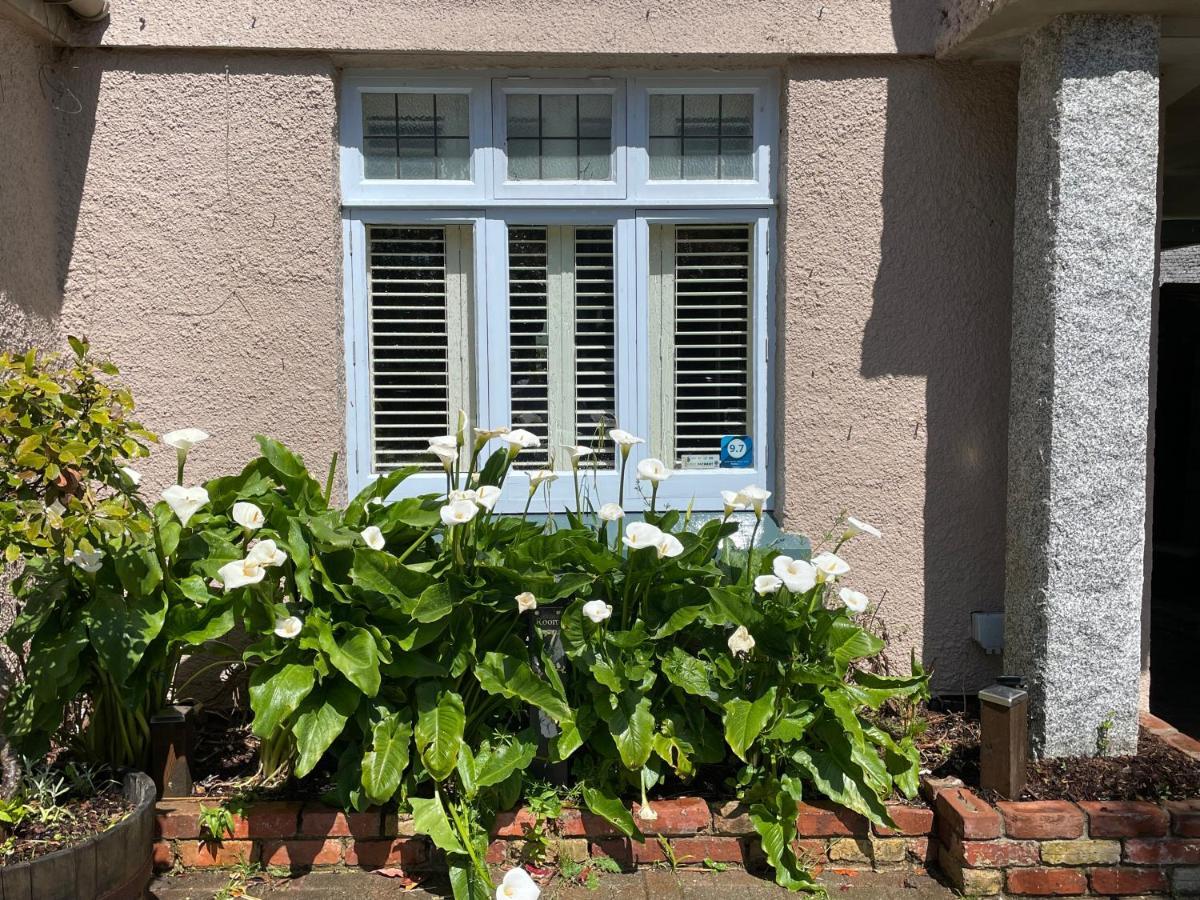סנט אוסטל Bradleigh Lodge מראה חיצוני תמונה